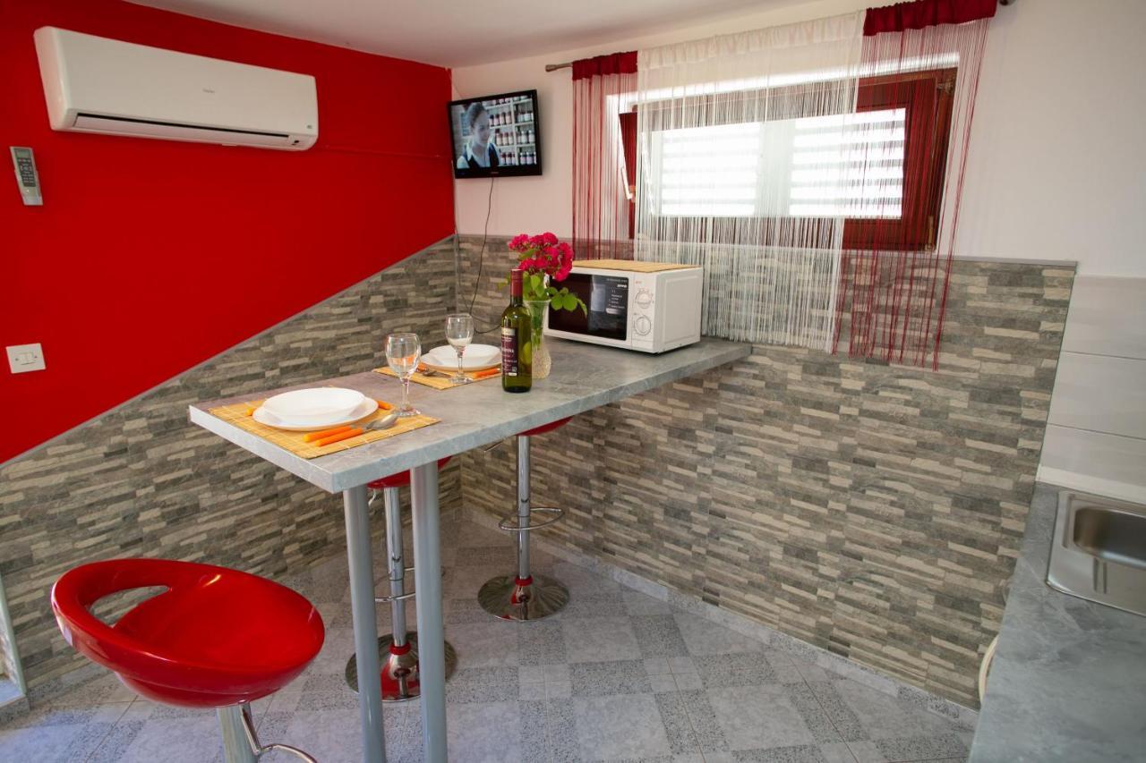 Apartments Sun Dance With Heated Pool Novalja Luaran gambar