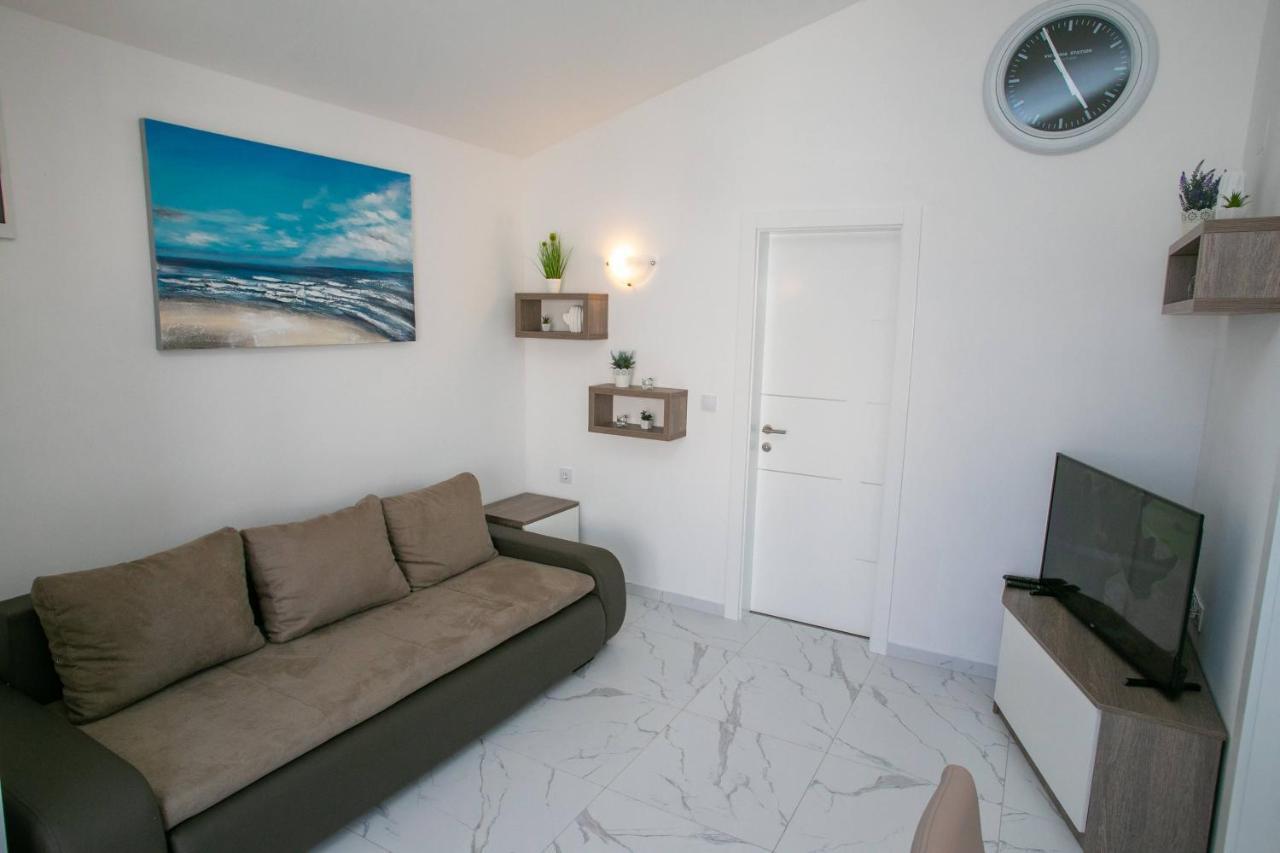 Apartments Sun Dance With Heated Pool Novalja Luaran gambar