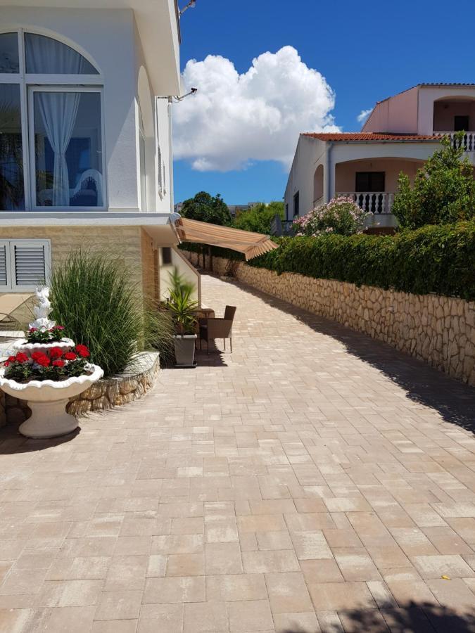 Apartments Sun Dance With Heated Pool Novalja Luaran gambar