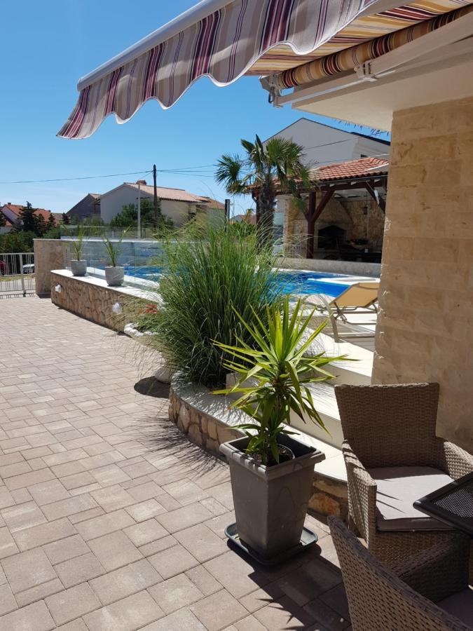 Apartments Sun Dance With Heated Pool Novalja Luaran gambar