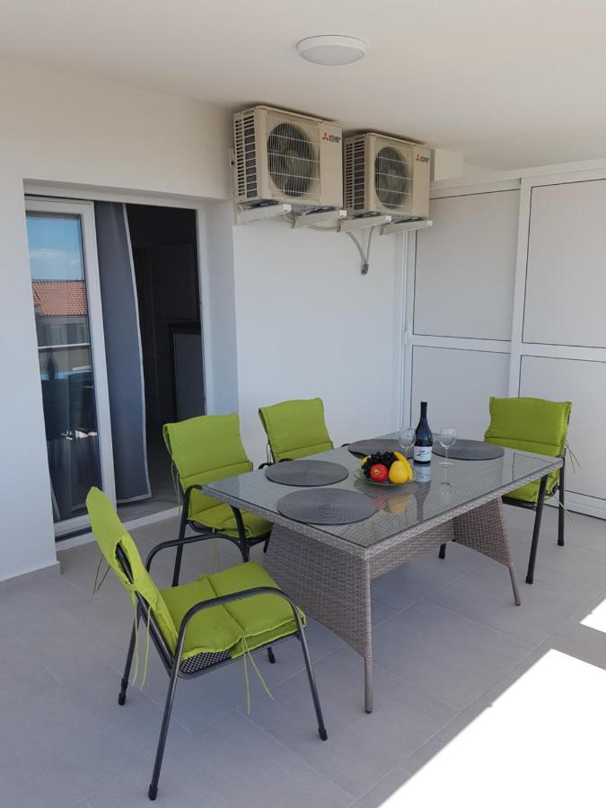 Apartments Sun Dance With Heated Pool Novalja Luaran gambar